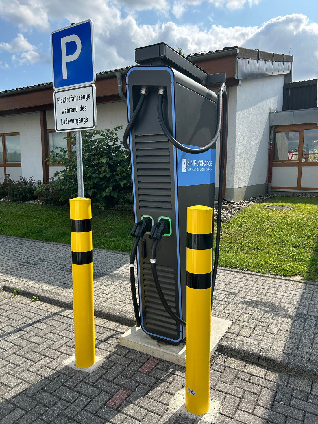 Neue Schnellladestation am Rewe-Markt in Buchholz in Betrieb